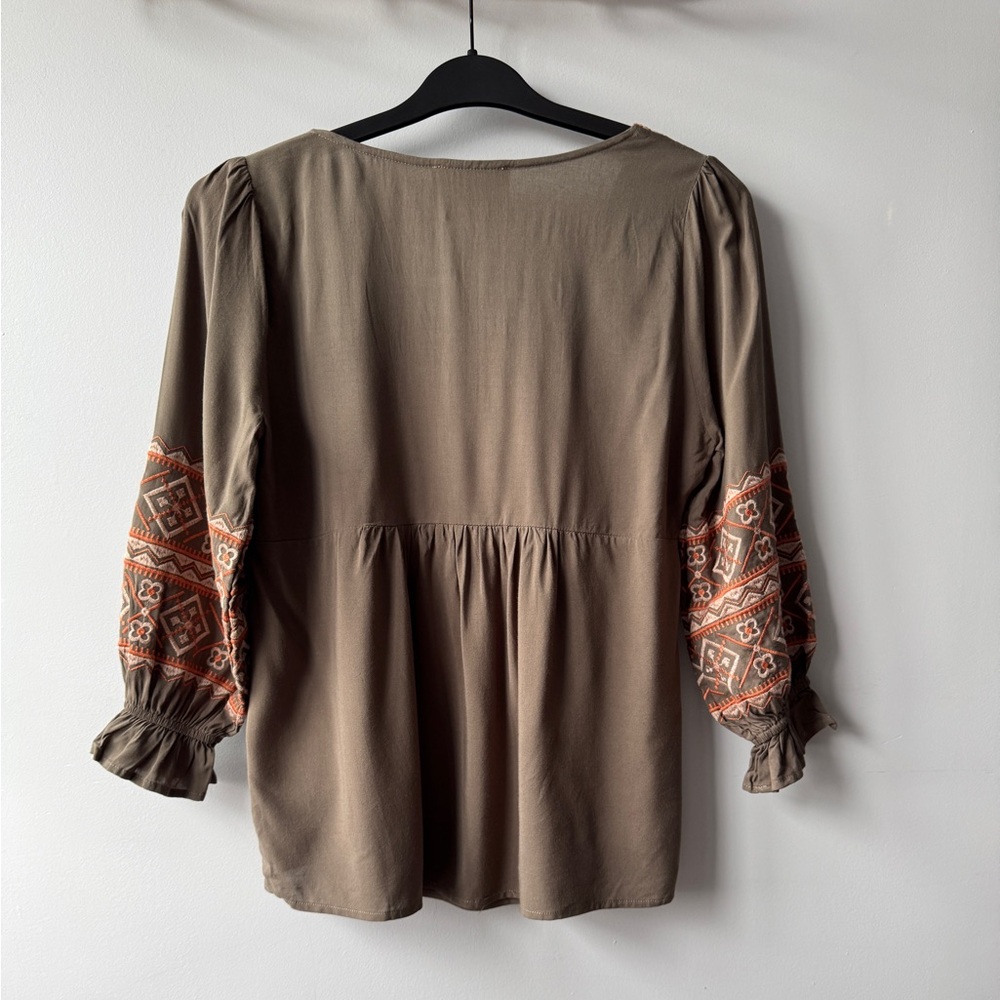 Savanna Jane Olive Embroidered Babydoll Blouse Size S - Picture 2 of 9
